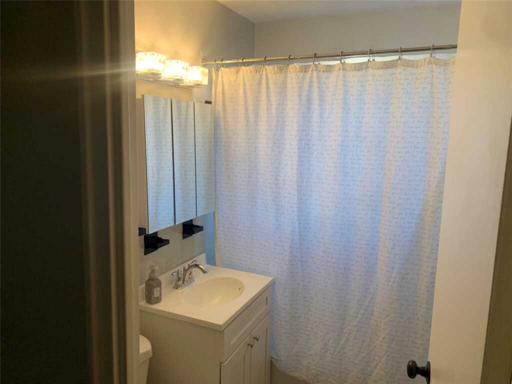 20 Shady Glen Court, Unit #3A, New Rochelle, NY 10805 - Photo 5 of 13