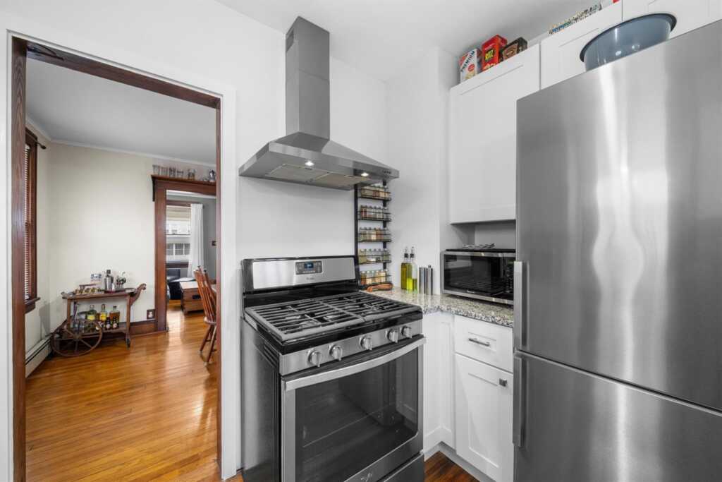 86 Lincoln Avenue, Pearl River, NY 10965 - Photo 20 of 49