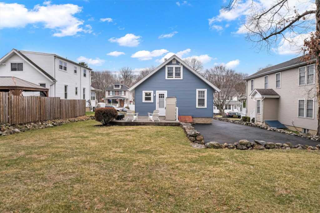 86 Lincoln Avenue, Pearl River, NY 10965 - Photo 45 of 49