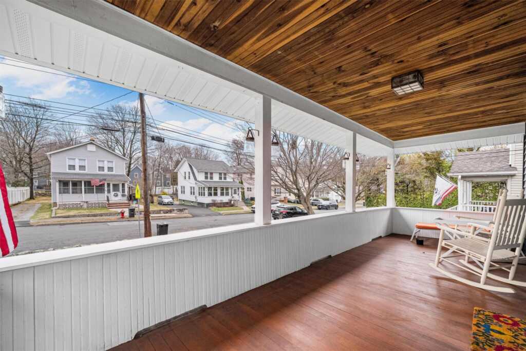 86 Lincoln Avenue, Pearl River, NY 10965 - Photo 7 of 49