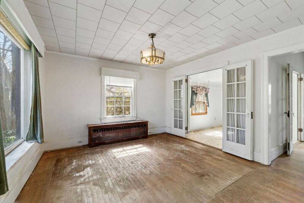 268 Cherry Lane, Suffern, NY 10901 - Photo 14 of 23