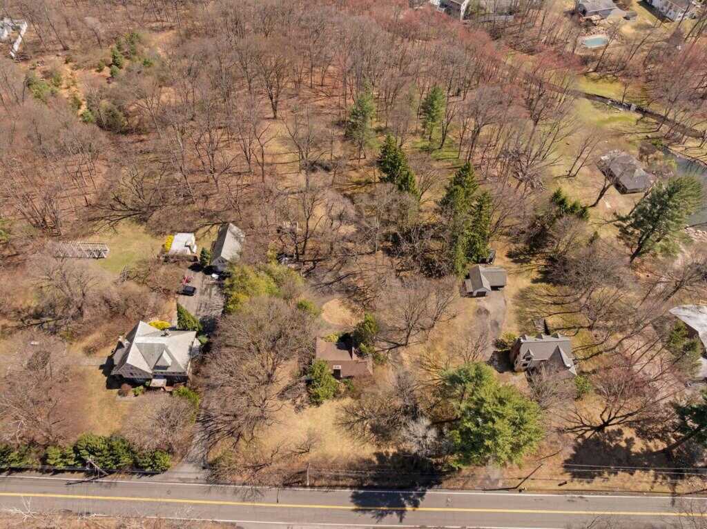 268 Cherry Lane, Suffern, NY 10901 - Photo 2 of 23