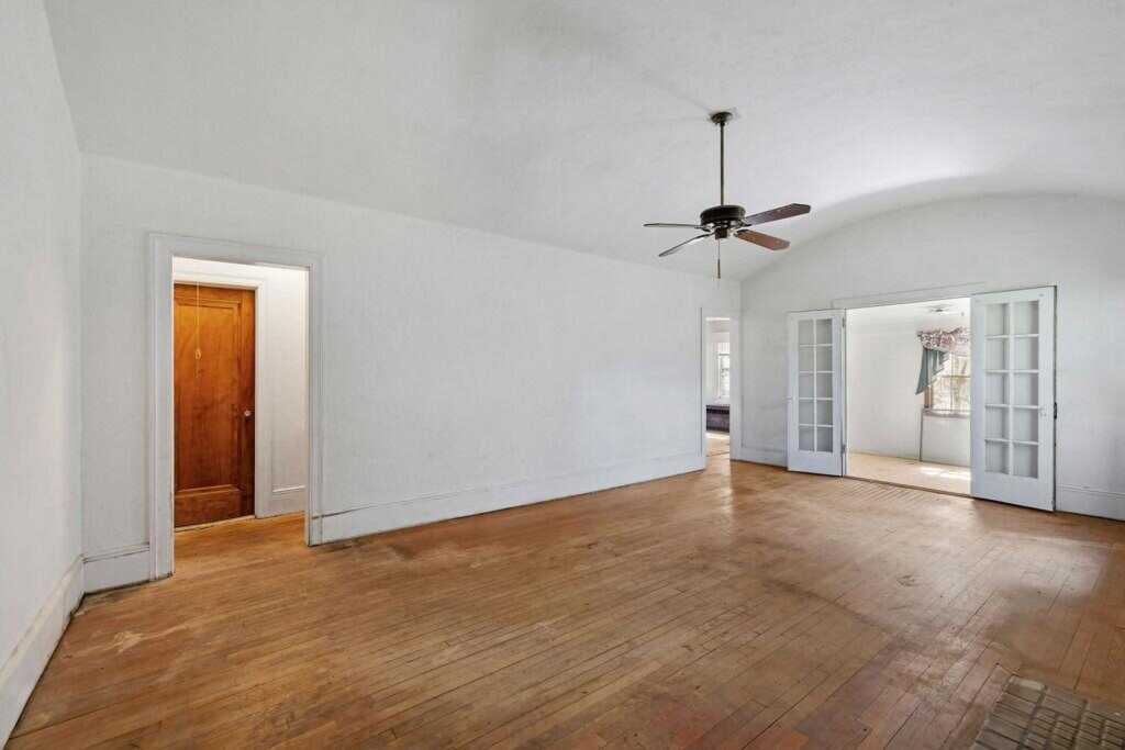 268 Cherry Lane, Suffern, NY 10901 - Photo 7 of 23