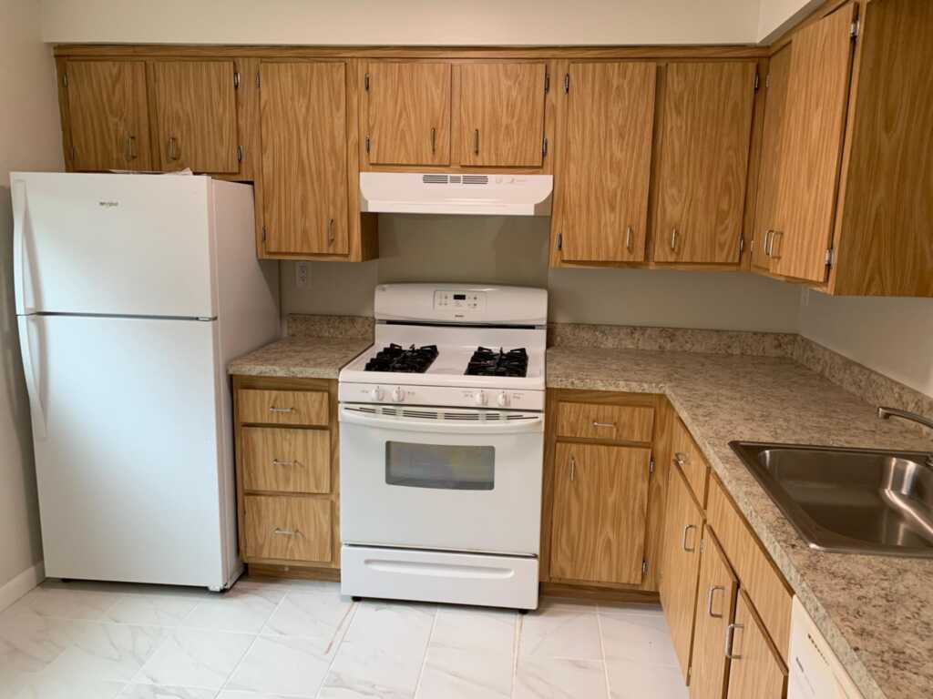 85 Middletown Road, Unit #B1, Nanuet, NY 10954 - Photo 4 of 21