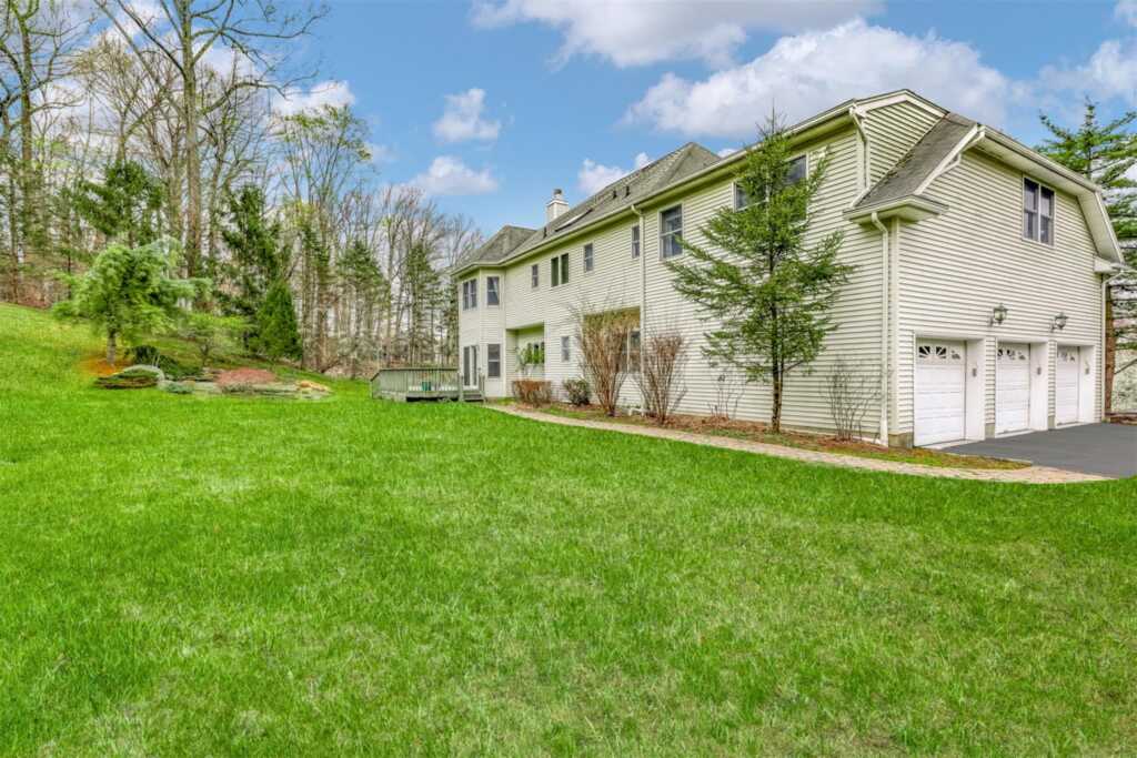 22 Golden Road, Suffern, NY 10901 - Photo 38 of 50