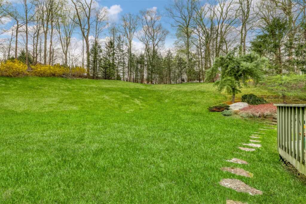 22 Golden Road, Suffern, NY 10901 - Photo 39 of 50
