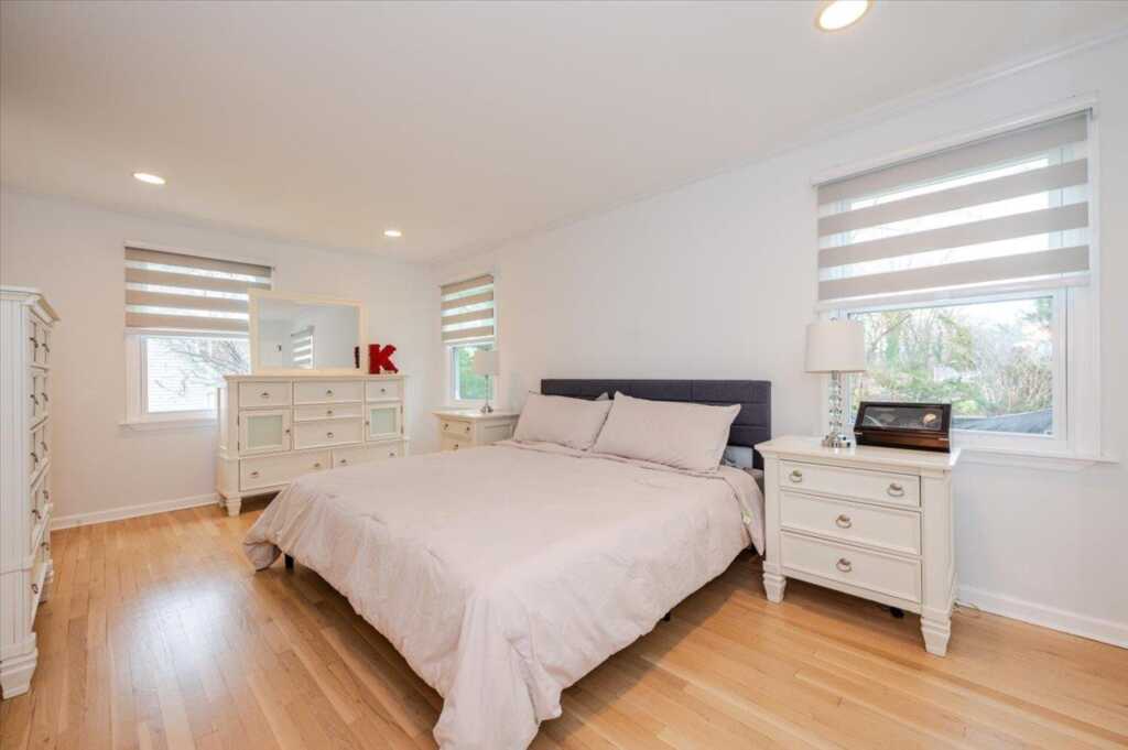 149 Hanson Lane, New Rochelle, NY 10804 - Photo 11 of 33