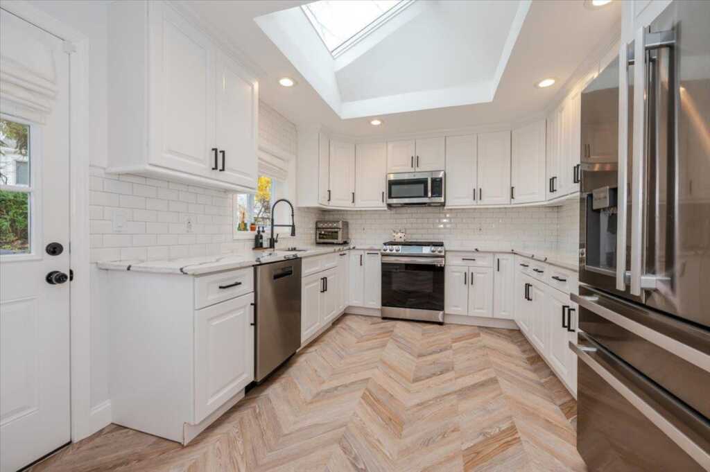 149 Hanson Lane, New Rochelle, NY 10804 - Photo 8 of 33