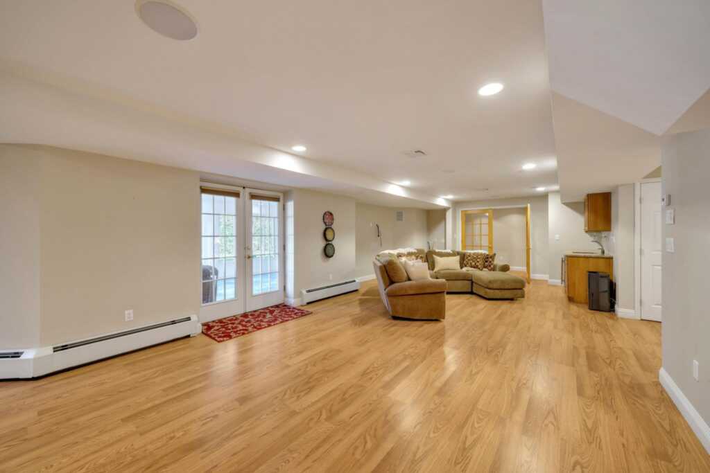 25 Charnwood Drive, Suffern, NY 10901 - Photo 37 of 44