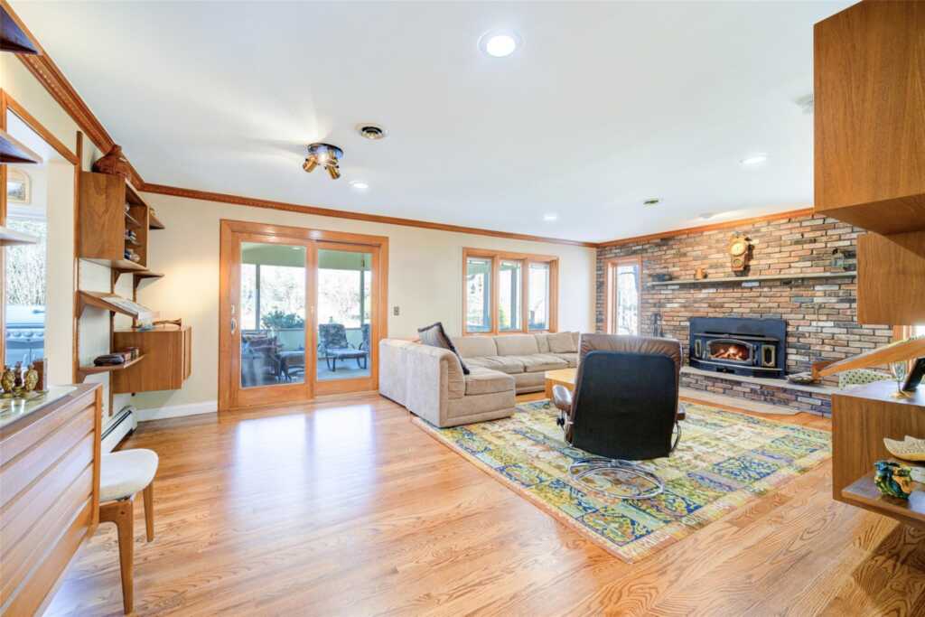 4 Baker Lane, Suffern, NY 10901 - Photo 10 of 44