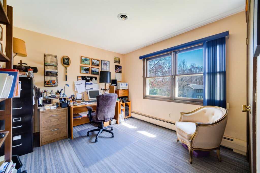 4 Baker Lane, Suffern, NY 10901 - Photo 33 of 44