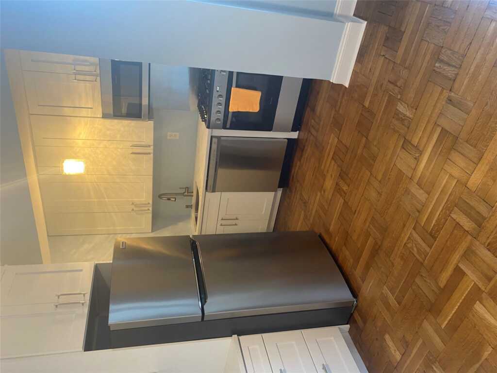 210 Pelham Road, Unit #2B, New Rochelle, NY 10805 - Photo 3 of 16