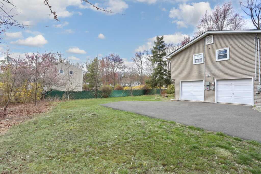 1 Burda Place, New City, NY 10956 - Photo 4 of 38