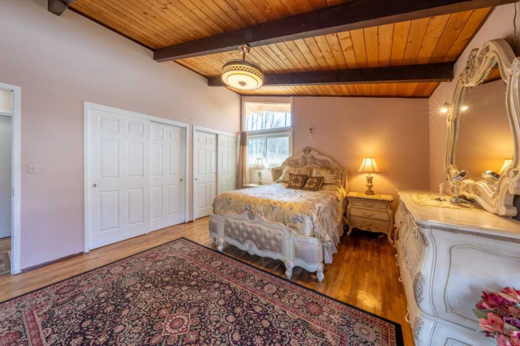 810 Haverstraw Road, Suffern, NY 10901 - Photo 15 of 43