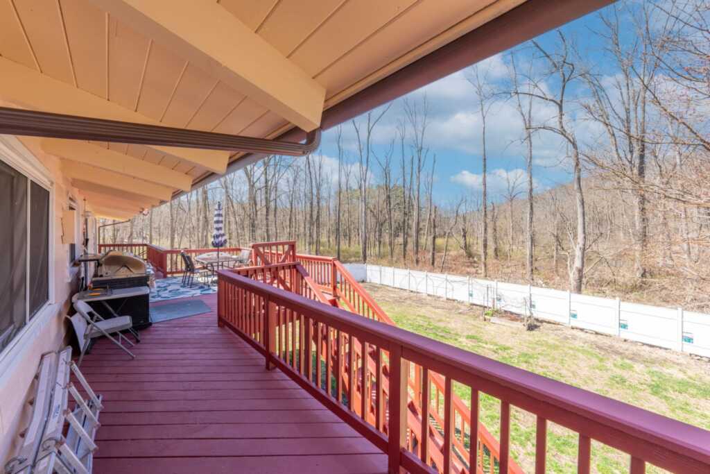 810 Haverstraw Road, Suffern, NY 10901 - Photo 24 of 43