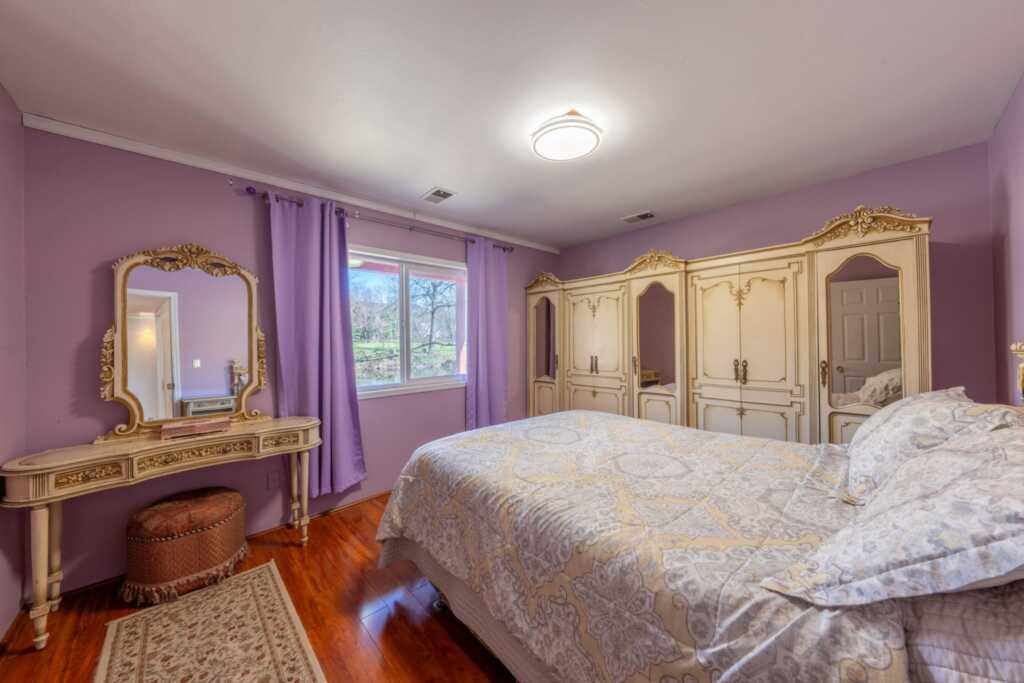 810 Haverstraw Road, Suffern, NY 10901 - Photo 30 of 43