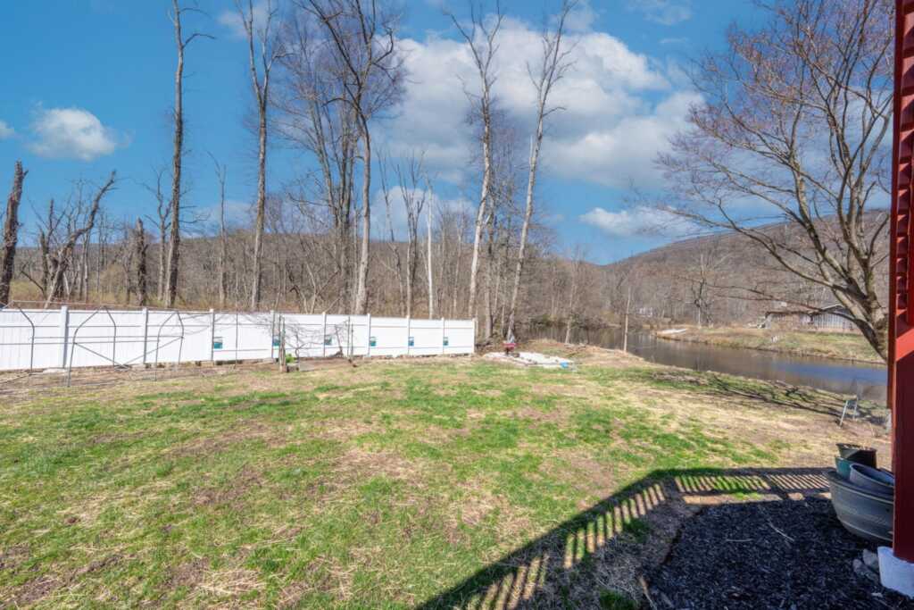 810 Haverstraw Road, Suffern, NY 10901 - Photo 36 of 43