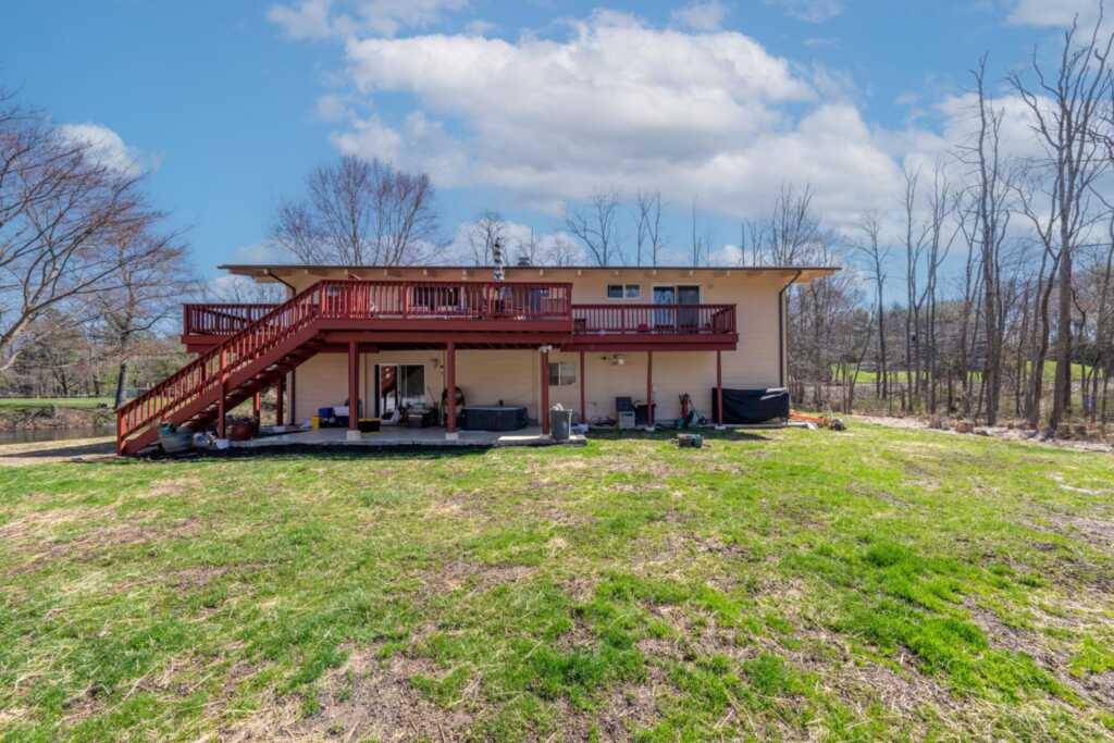 810 Haverstraw Road, Suffern, NY 10901 - Photo 38 of 43
