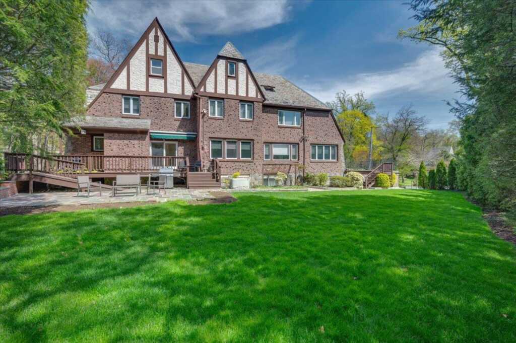 10 Byworth Road, New Rochelle, NY 10804 - Photo 37 of 37