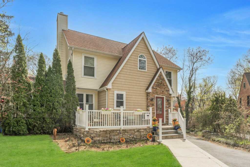 1 Westminster Drive, White Plains, NY 10604 - Photo 3 of 49