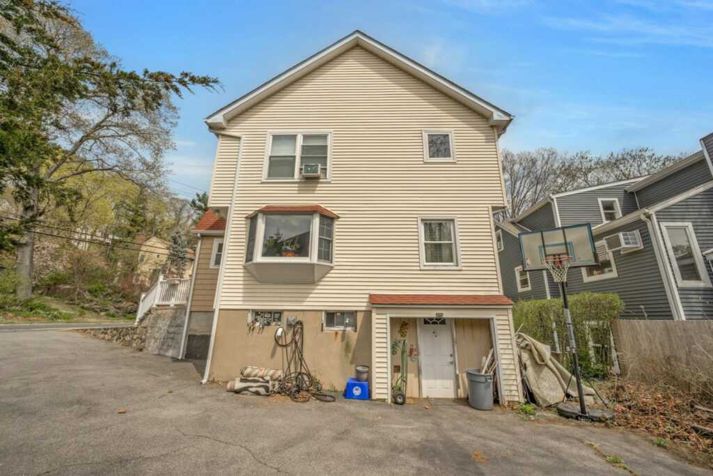 1 Westminster Drive, White Plains, NY 10604 - Photo 47 of 49