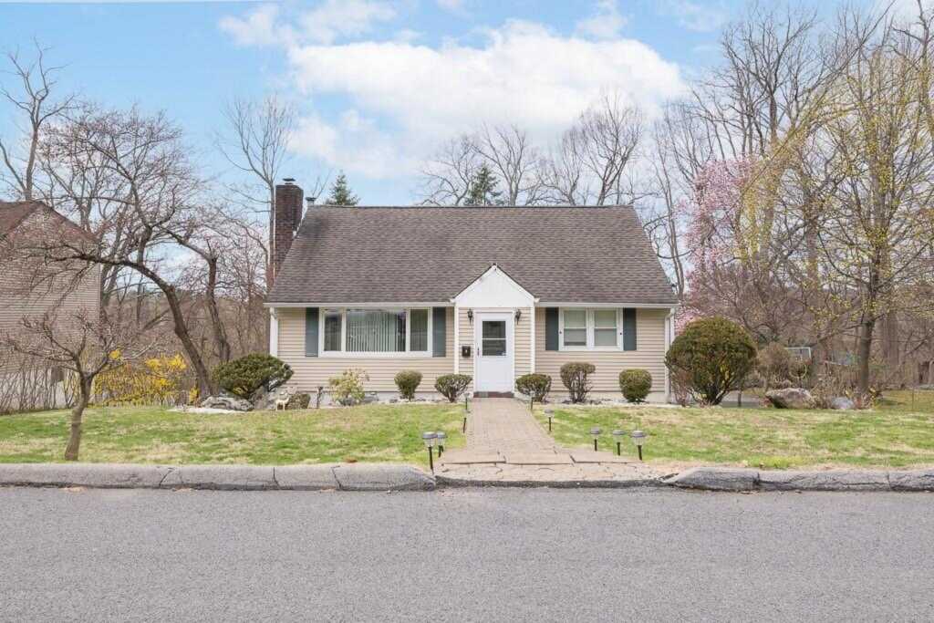 9 Durham Road, White Plains, NY 10607