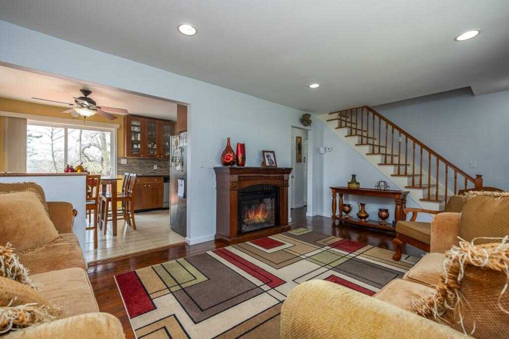 9 Durham Road, White Plains, NY 10607 - Photo 15 of 29