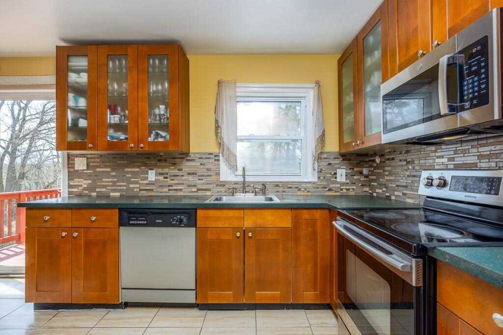 9 Durham Road, White Plains, NY 10607 - Photo 18 of 29