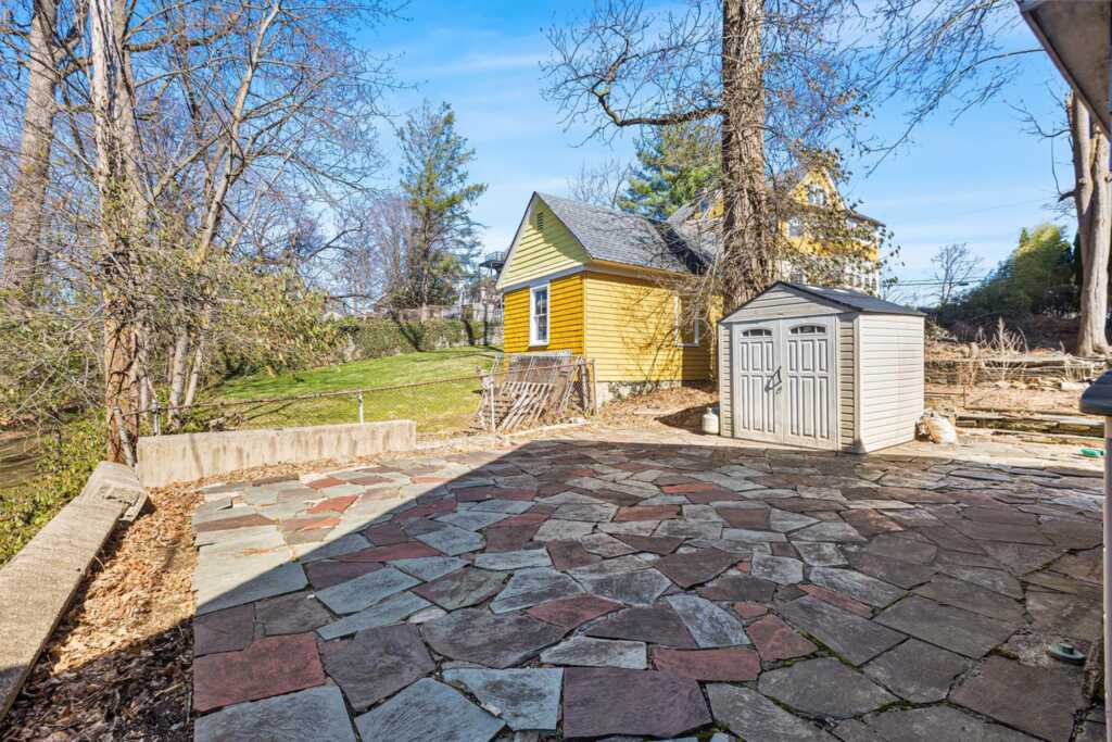 36A Ridgeview Avenue, White Plains, NY 10606 - Photo 7 of 23