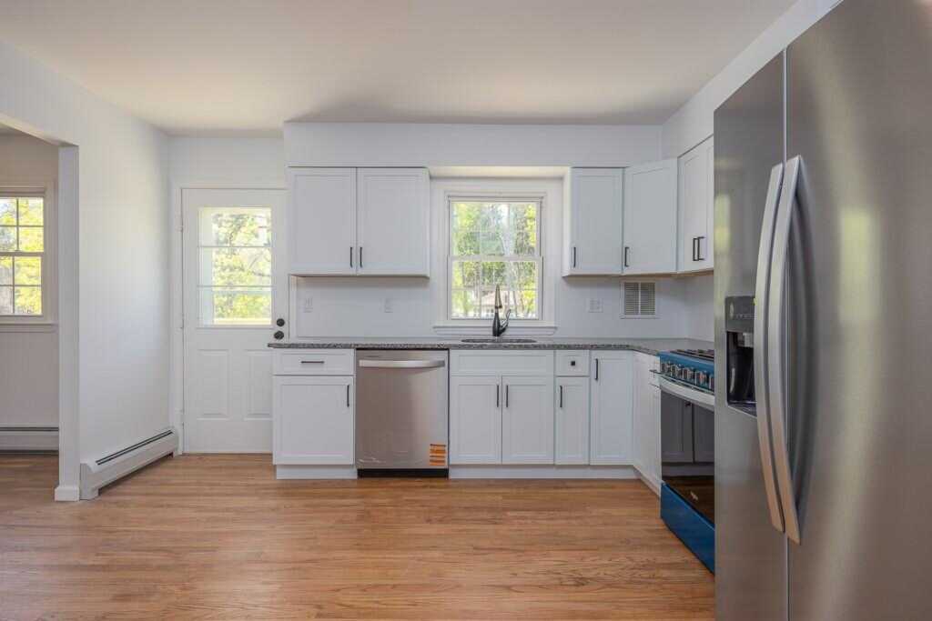 8 Jackson Drive, Stony Point, NY 10980 - Photo 14 of 33