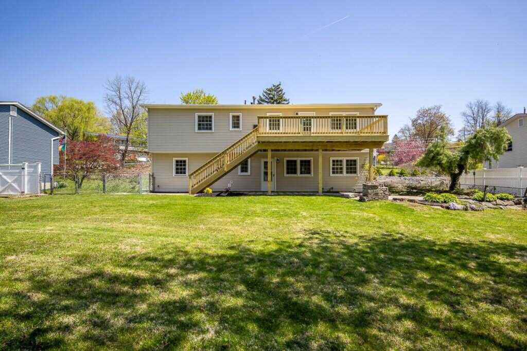 8 Jackson Drive, Stony Point, NY 10980 - Photo 6 of 33
