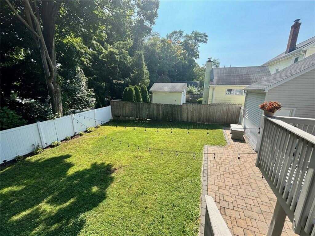 26 Montross Street, White Plains, NY 10603 - Photo 23 of 24