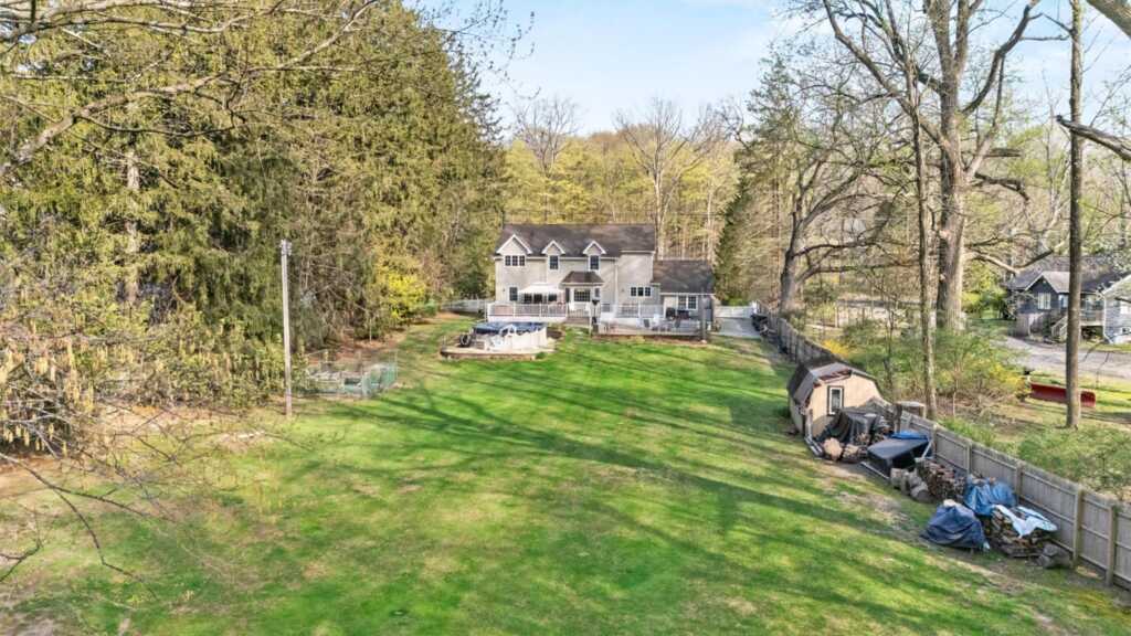 21 Mile Road, Suffern, NY 10901 - Photo 44 of 48