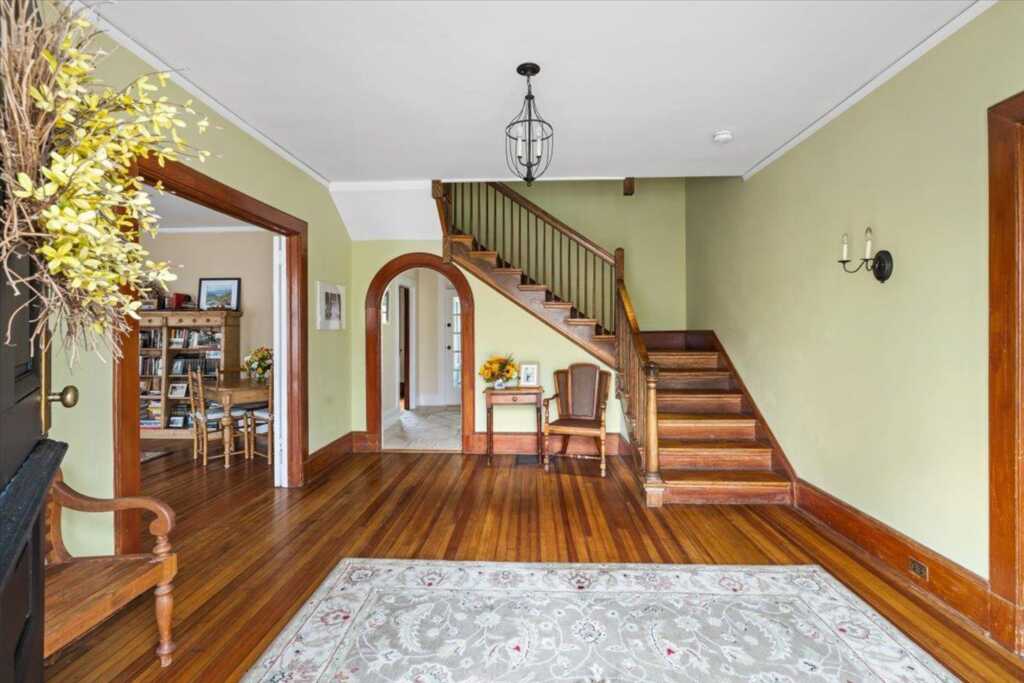928 Haverstraw Road, Suffern, NY 10901 - Photo 6 of 39