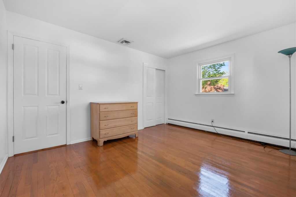 2 Candlewood Court, New City, NY 10956 - Photo 13 of 27