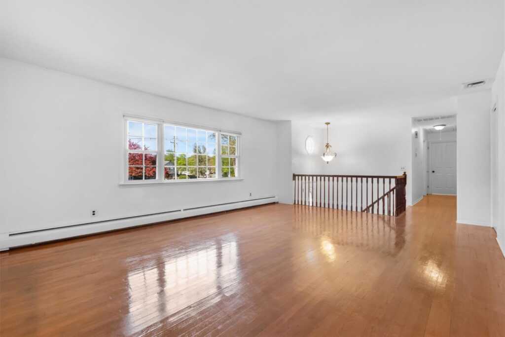 2 Candlewood Court, New City, NY 10956 - Photo 2 of 27