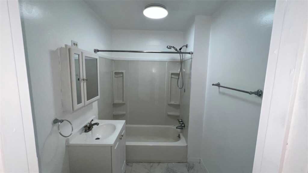 315 Main Street, Unit #Apt B, Stony Point, NY 10980 - Photo 3 of 8