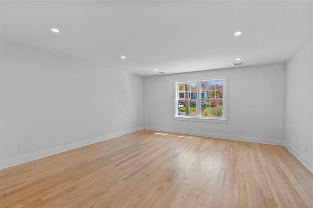 561 King Street, Rye, NY 10573 - Photo 14 of 33
