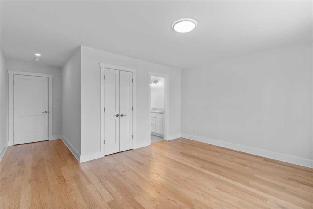 561 King Street, Rye, NY 10573 - Photo 23 of 33