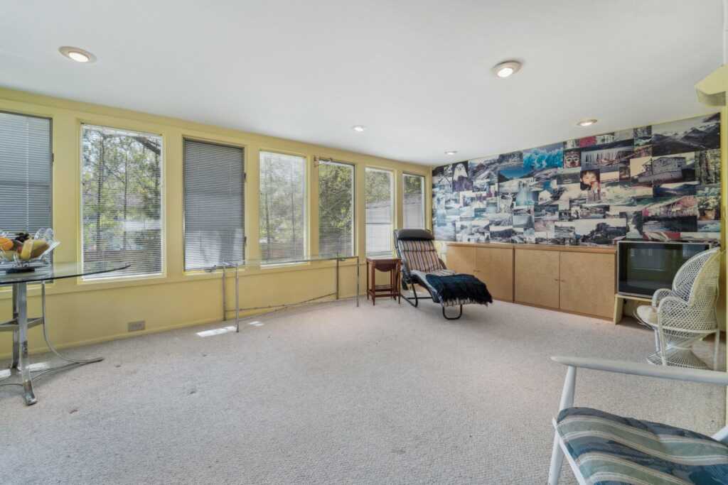 103 Nauraushaun Road, Pearl River, NY 10965 - Photo 15 of 33