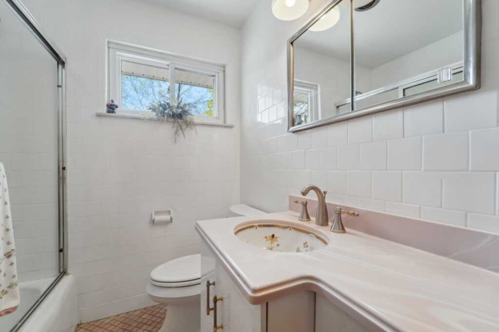103 Nauraushaun Road, Pearl River, NY 10965 - Photo 26 of 33