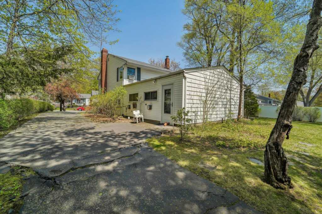 103 Nauraushaun Road, Pearl River, NY 10965 - Photo 32 of 33