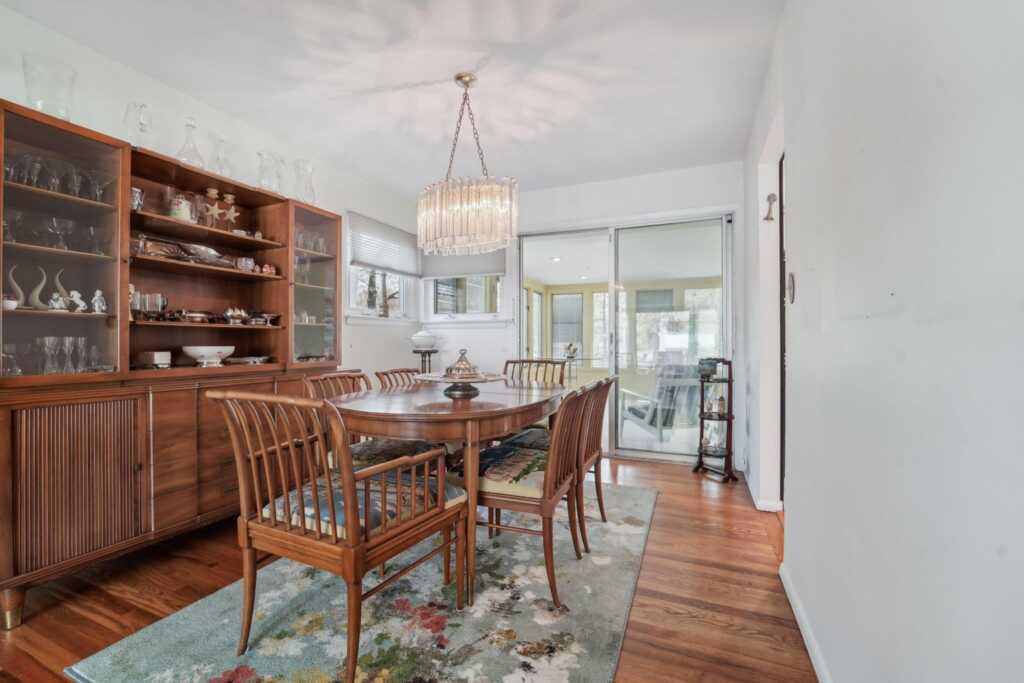 103 Nauraushaun Road, Pearl River, NY 10965 - Photo 9 of 33