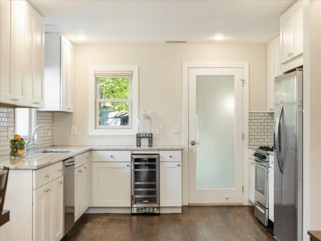 22 Jersey Avenue, Suffern, NY 10901 - Photo 5 of 30