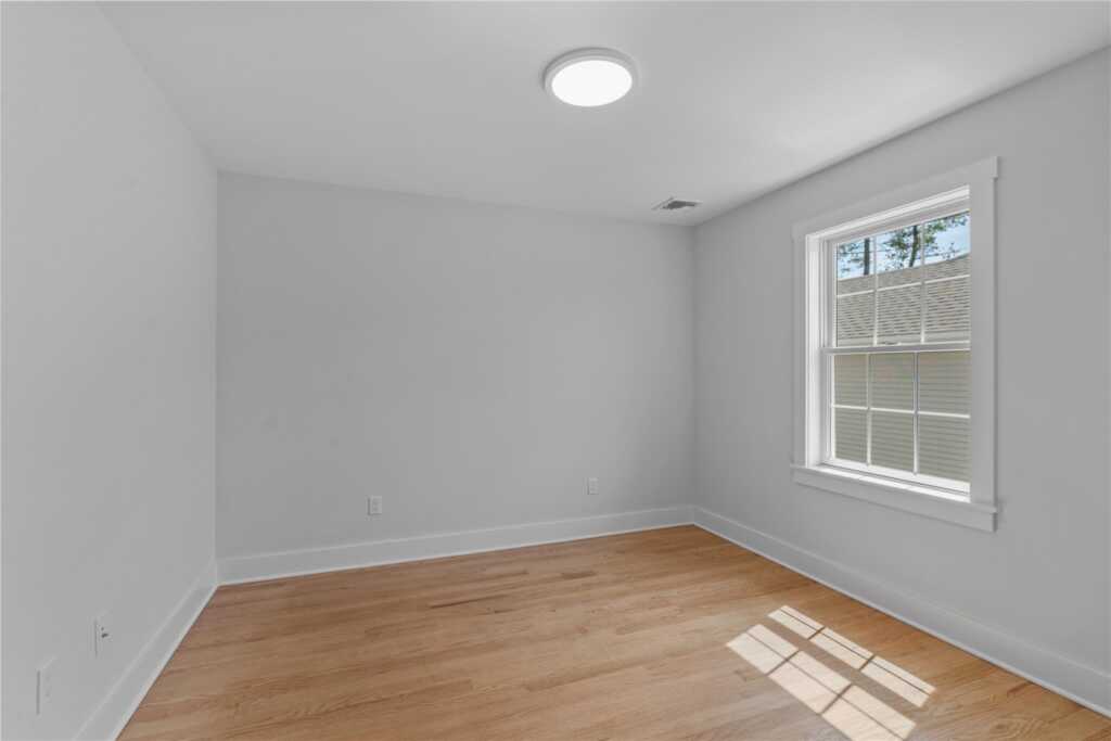 563 King Street, Rye, NY 10573 - Photo 22 of 36