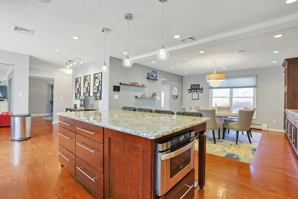 19 White Birch Court, New City, NY 10956 - Photo 12 of 49