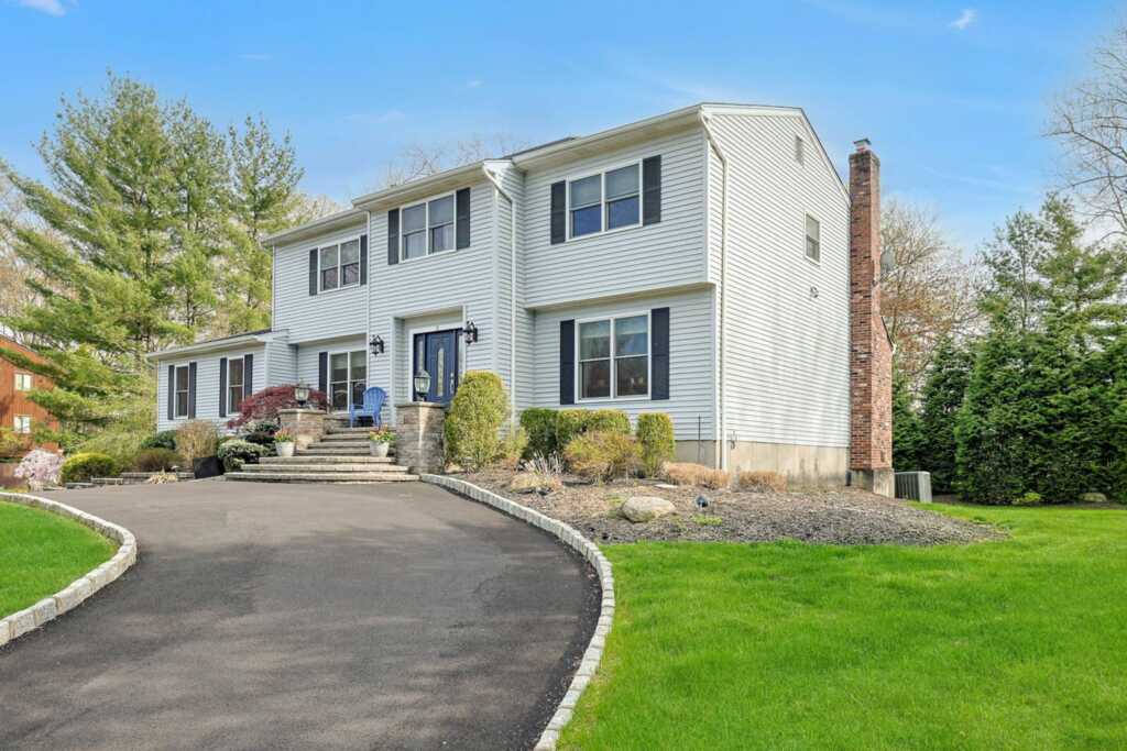 19 White Birch Court, New City, NY 10956 - Photo 4 of 49