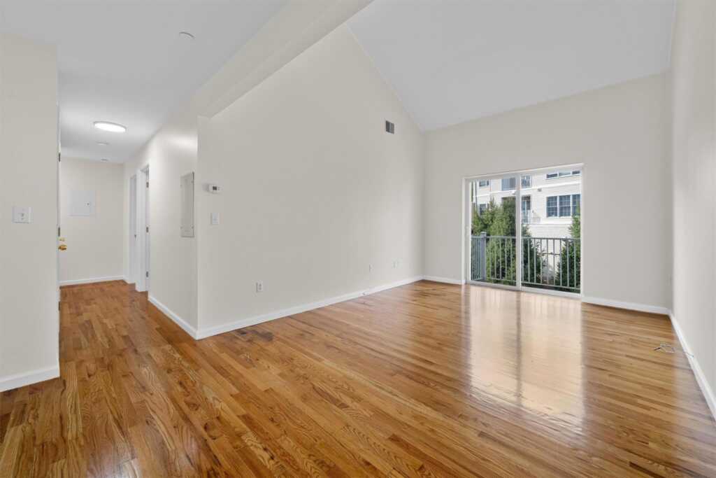 10-12 Chestnut Street, Unit #304B, Suffern, NY 10901 - Photo 12 of 37