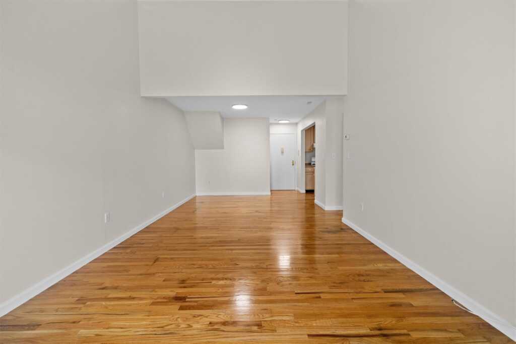 10-12 Chestnut Street, Unit #304B, Suffern, NY 10901 - Photo 17 of 37