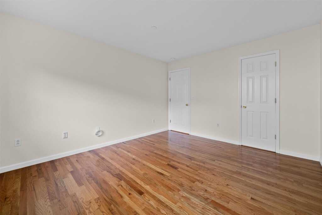 10-12 Chestnut Street, Unit #304B, Suffern, NY 10901 - Photo 20 of 37